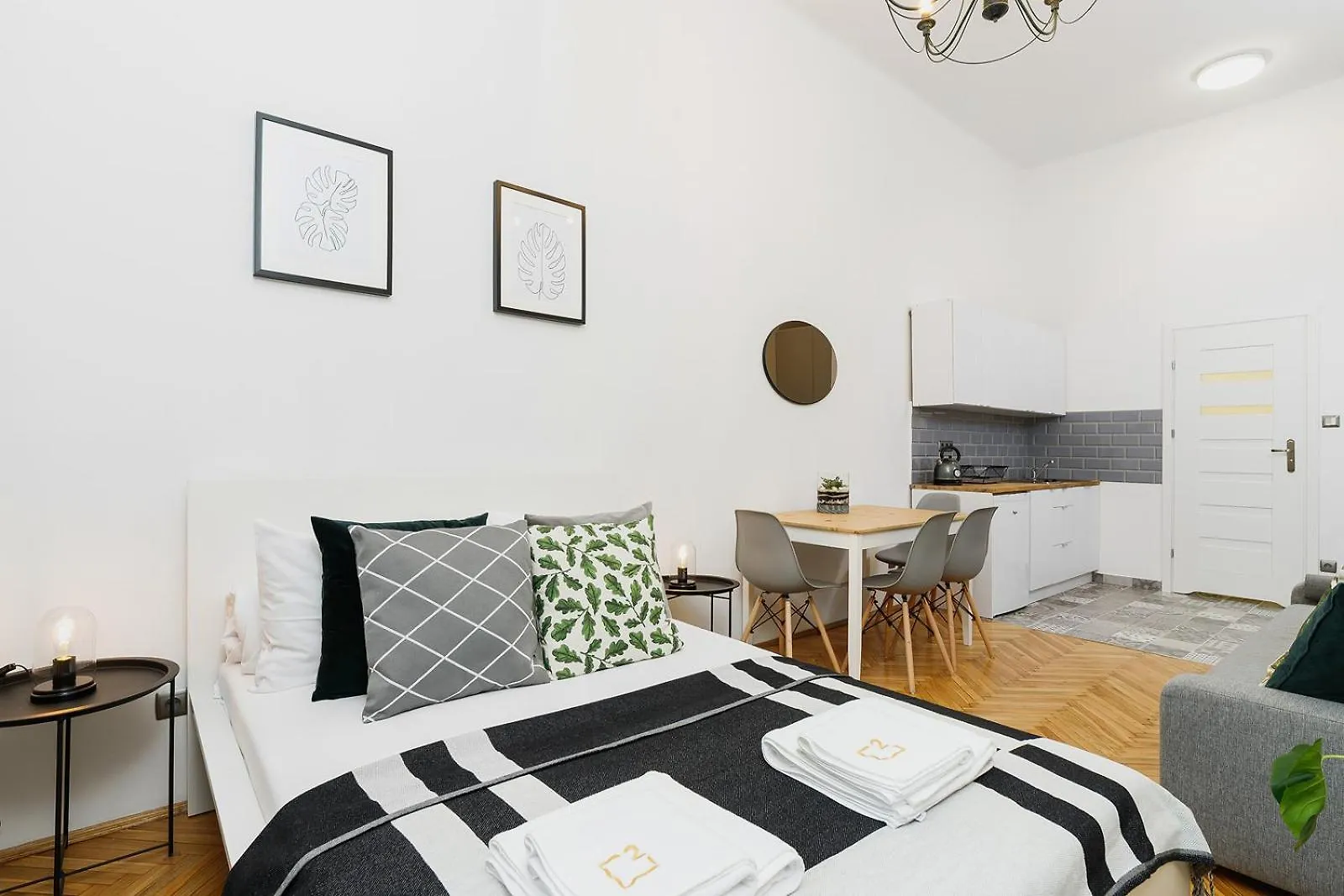 Main Square Apartment - Szpitalna 6 Street Krakau